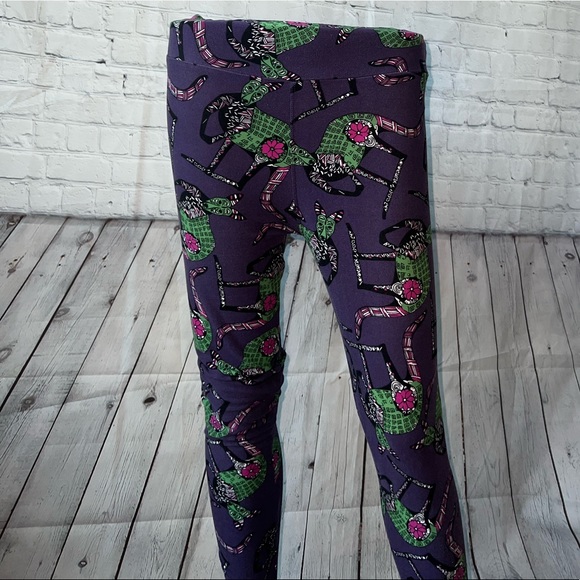 LuLaRoe Pants - LulaRoe Dark Purple, Green & Pink Leggings size One Size Fits All (OS)